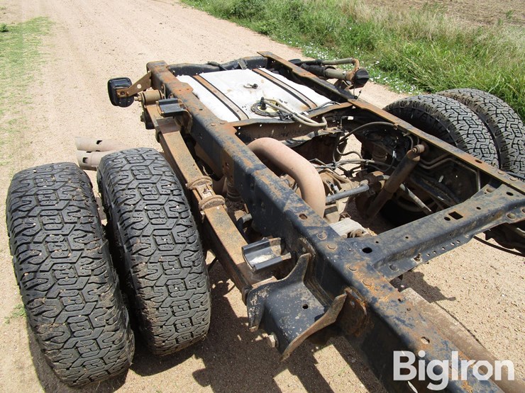 2011-ford-f350-xl-image-19