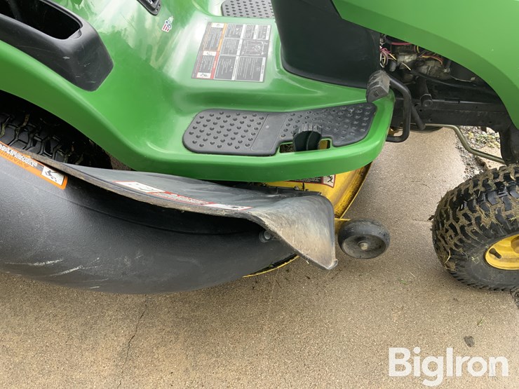 2015-john-deere-d110-image-18