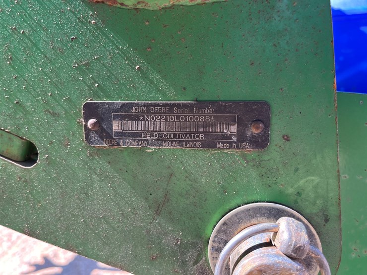 2009-john-deere-2210-image-14