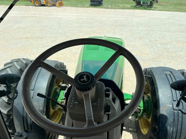 2010-john-deere-8345r-image-22