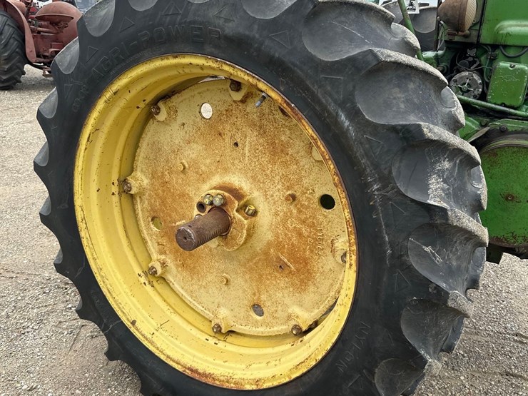 john-deere-720-image-7