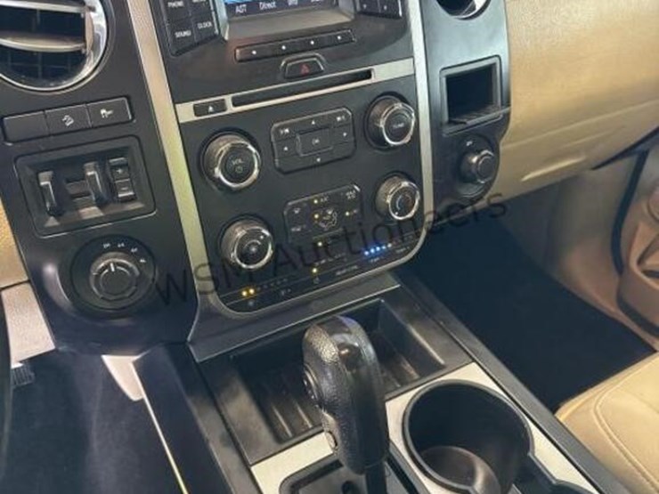2015-ford-expedition-image-18