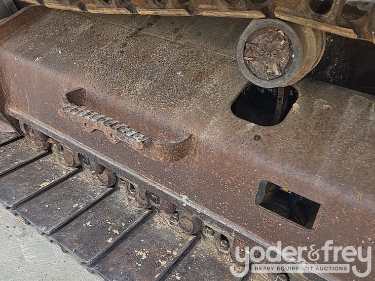 2015-caterpillar-329fl-image-13