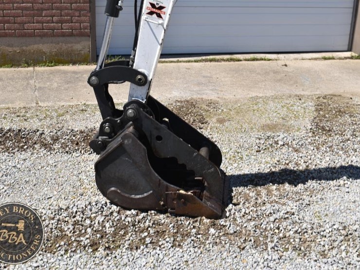 2014-bobcat-e35-image-19