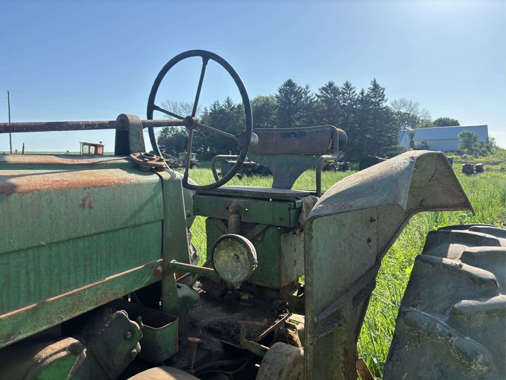 john-deere-70-image-33