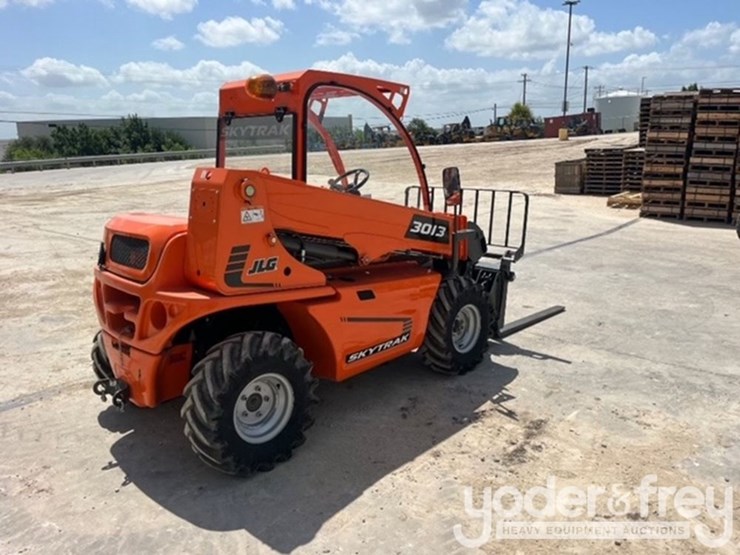 2020-jlg-3013-image-2