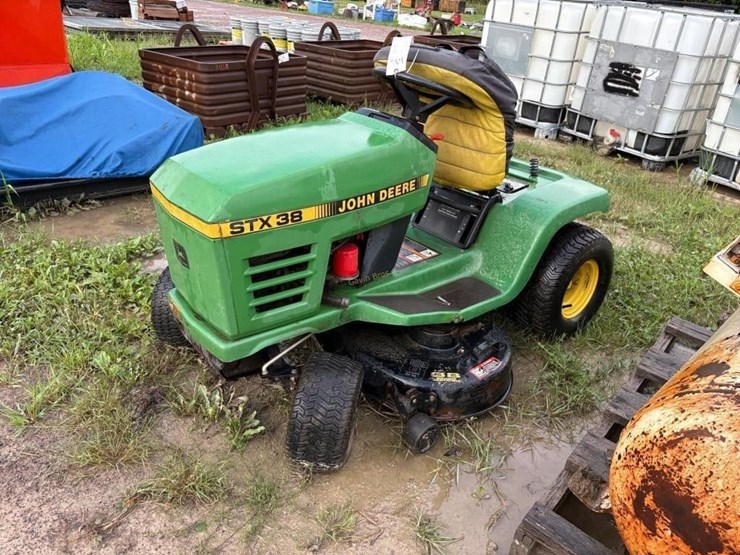 john-deere-stx38-image-1