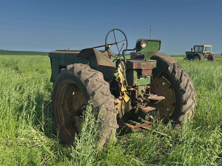 john-deere-70-image-3