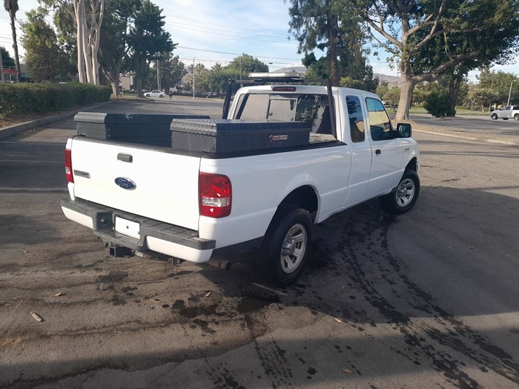 2011-ford-ranger-image-3