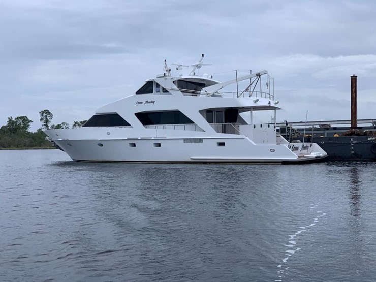 #18-•-2003-breaux-brothers-85'-yacht-|-"come-monday"-image-81
