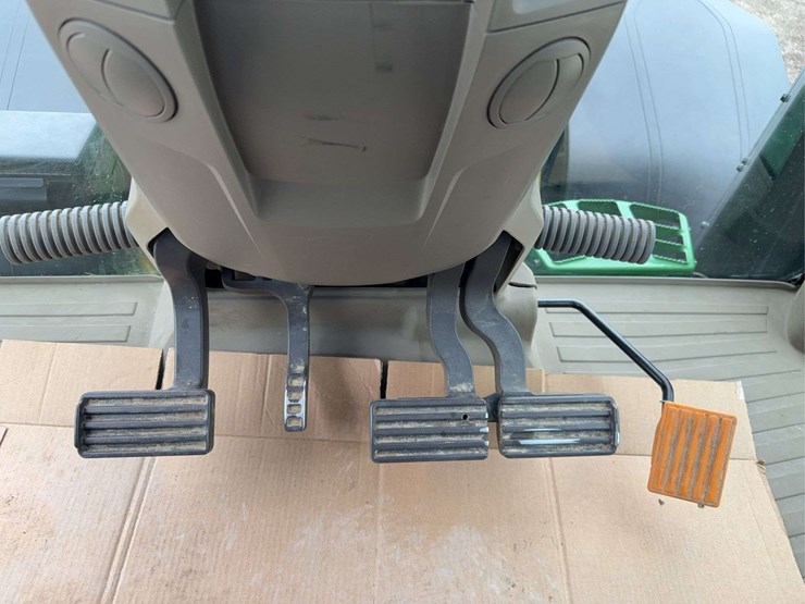 2021-john-deere-7r-350-image-48
