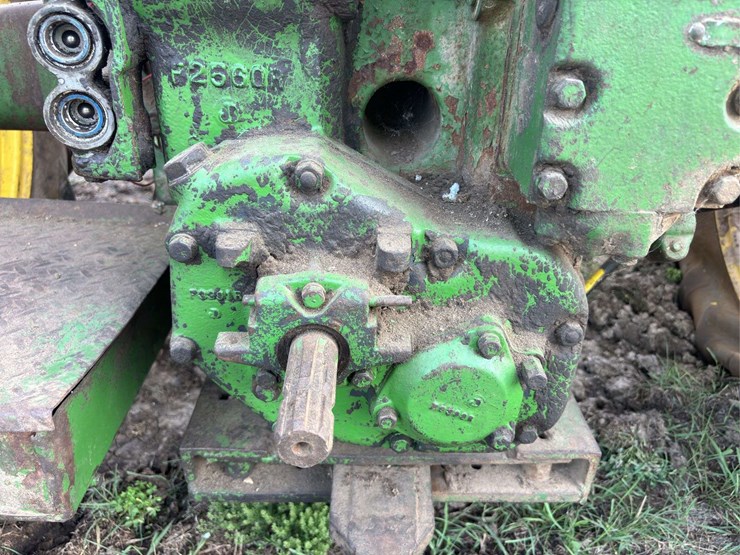 john-deere-720-image-45