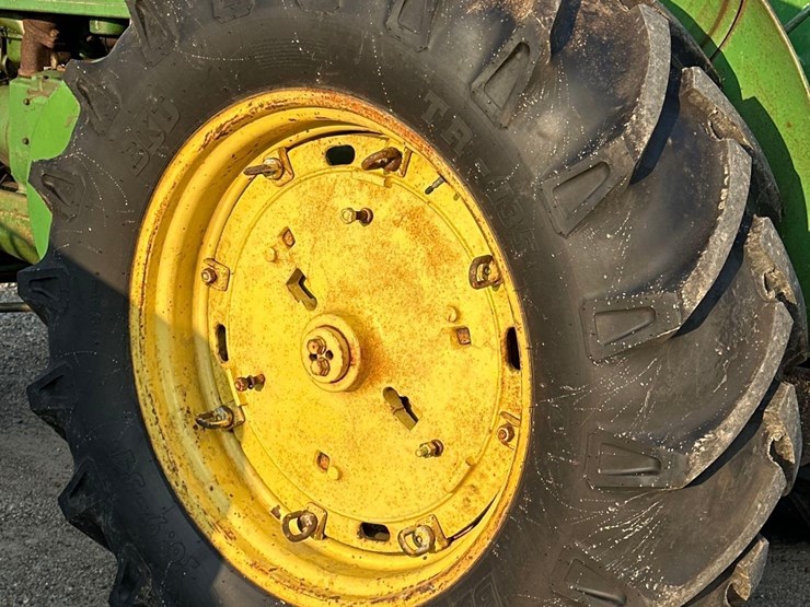 john-deere-r-image-13