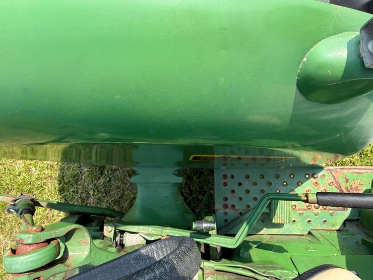 john-deere-2040-image-24
