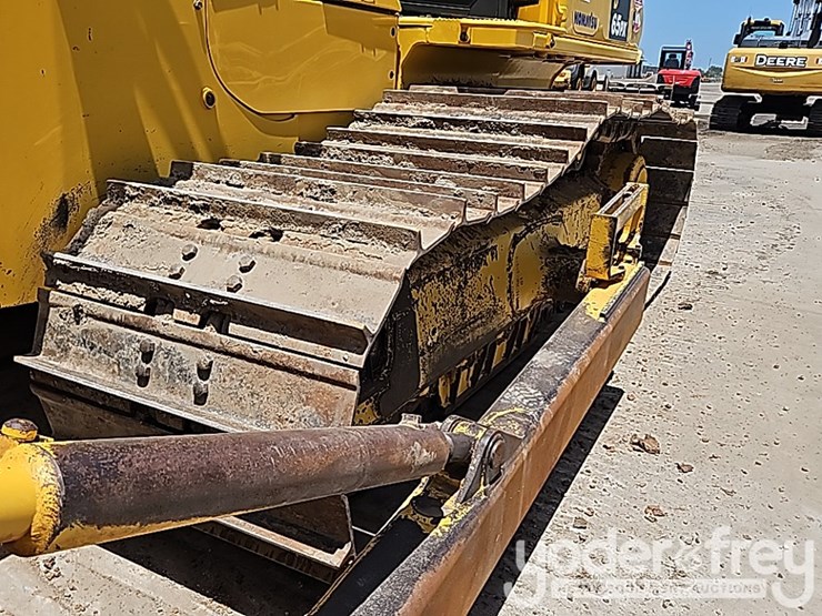 2021-komatsu-d65px-18-image-13
