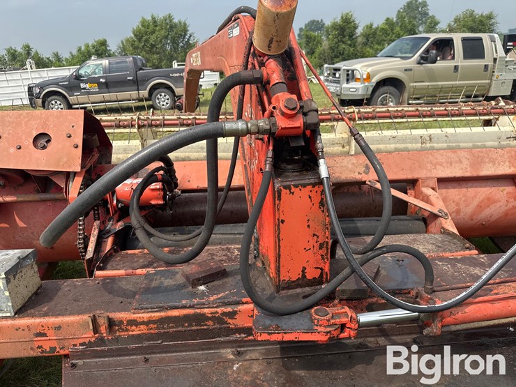 hesston-1014-image-19