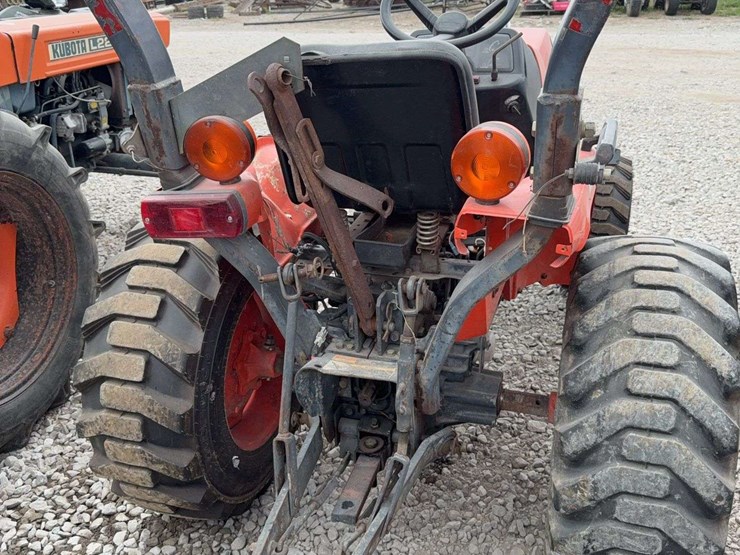 kubota-b7500-image-10