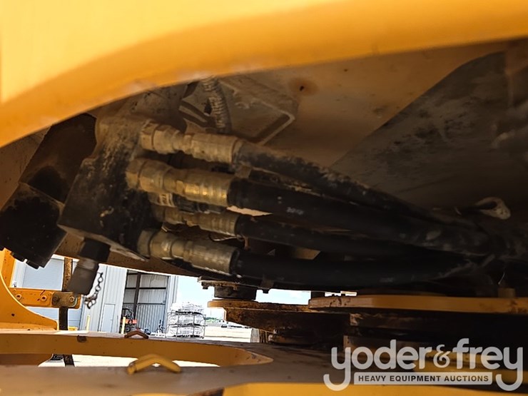 2014-volvo-l60g-image-35