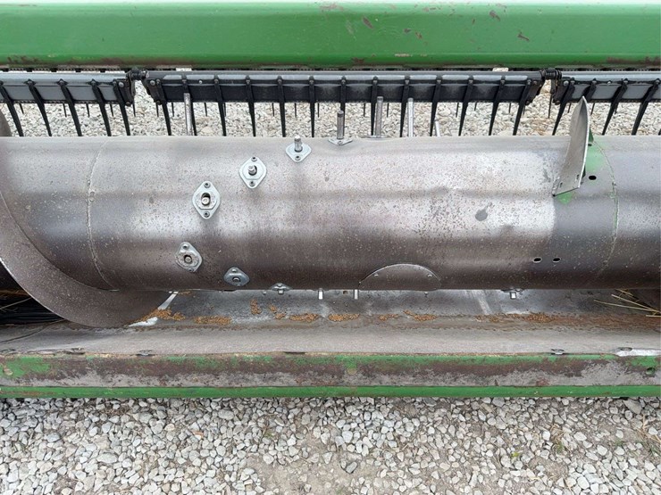 2025-john-deere-918-image-11