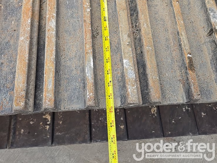 2015-caterpillar-329fl-image-11