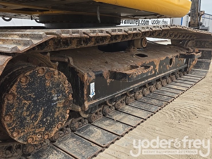 2022-deere-130g-image-27