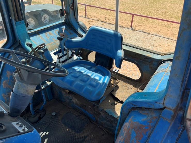 ford-tractor-image-9