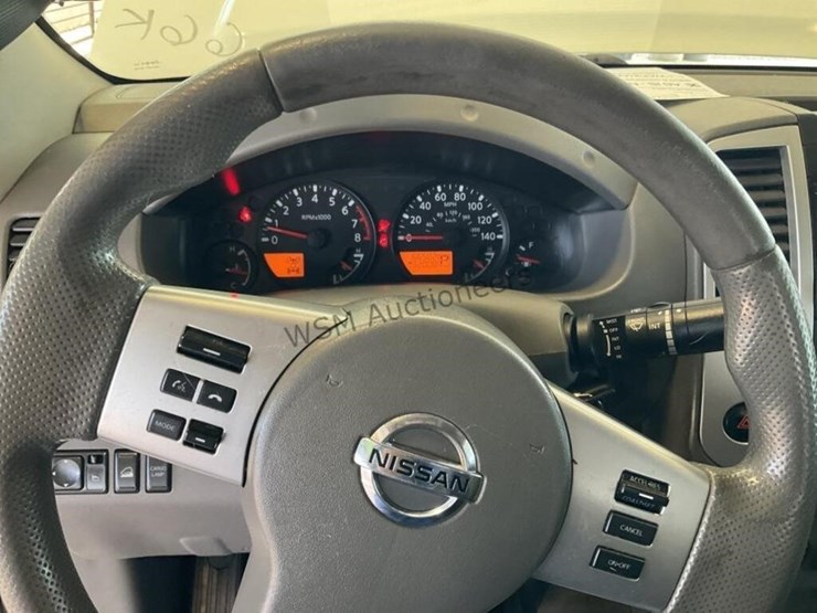 2015-nissan-frontier-image-16