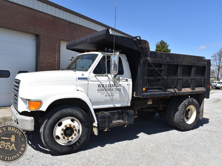 1995-ford-f800-image-11