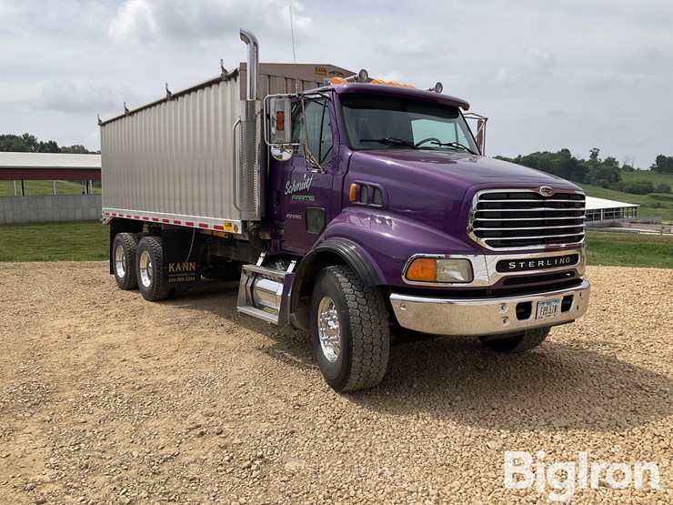 2004-sterling-lt9500-image-3