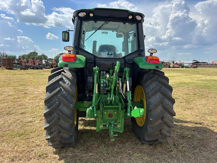 2023-john-deere-6120m-image-4