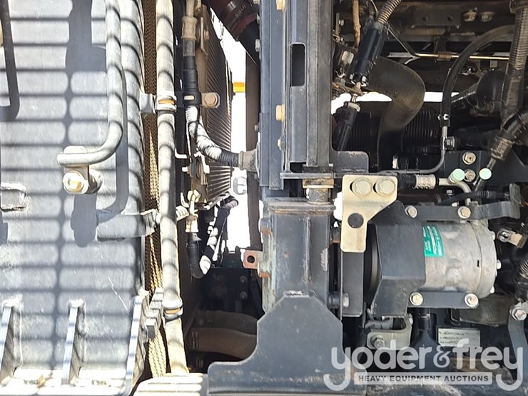 2017-komatsu-wa320-8-image-50