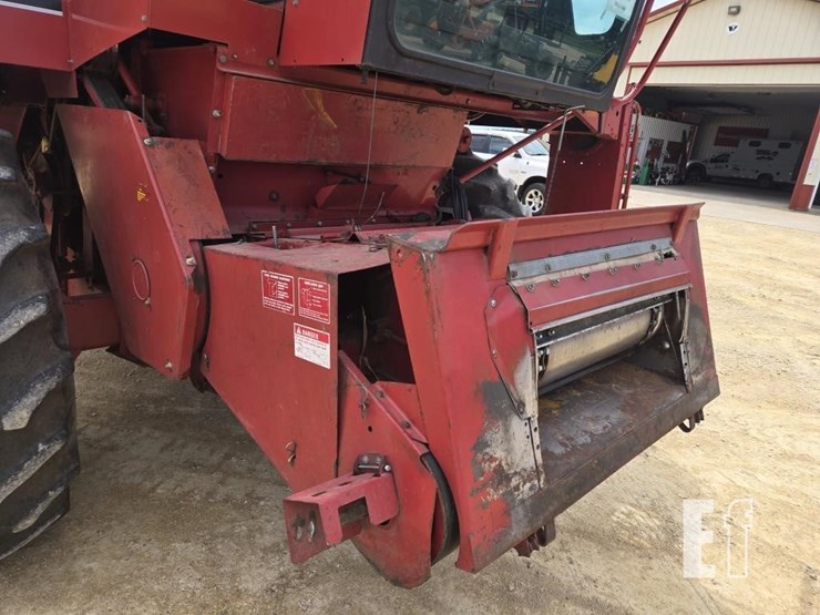 1992-case-ih-1660-image-14
