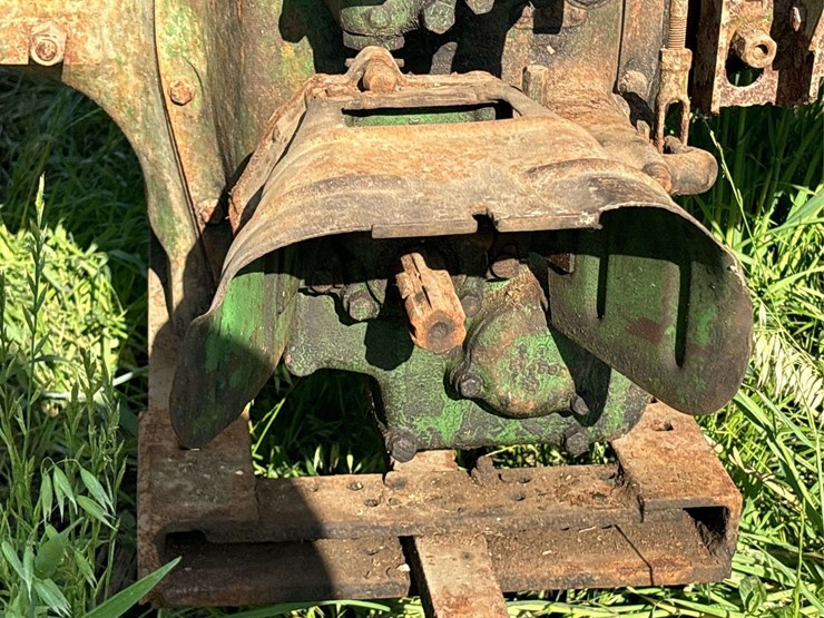 john-deere-70-image-41