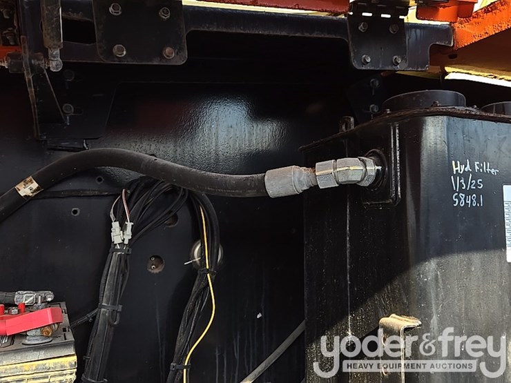 2017-jlg-800s-image-49