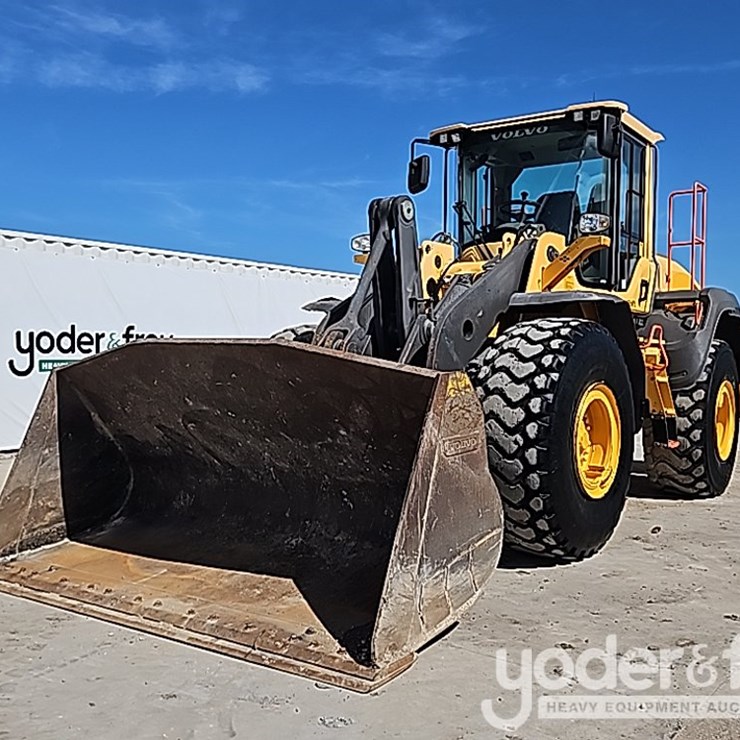 2017 VOLVO L110H
