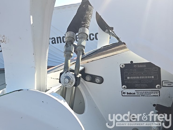 2019-bobcat-t590-image-38