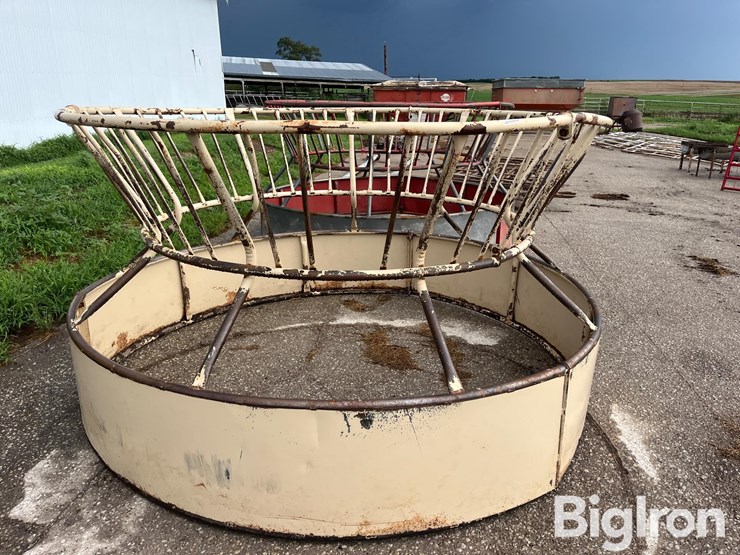 bale-feeders-image-2