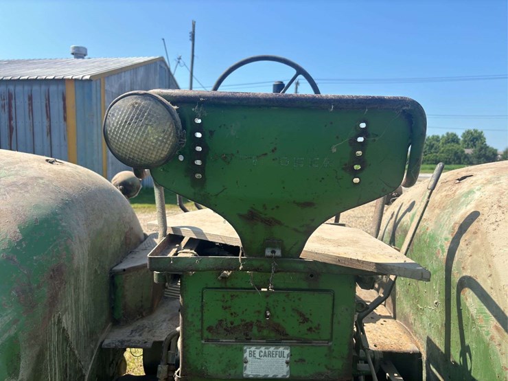 john-deere-720-image-47