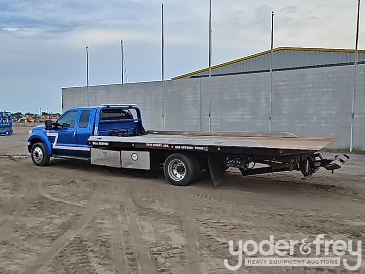 2014-ford-f550-xl-image-3