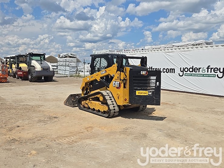 2022-caterpillar-259d3-image-3