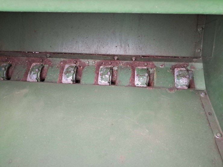 john-deere-8300-image-11