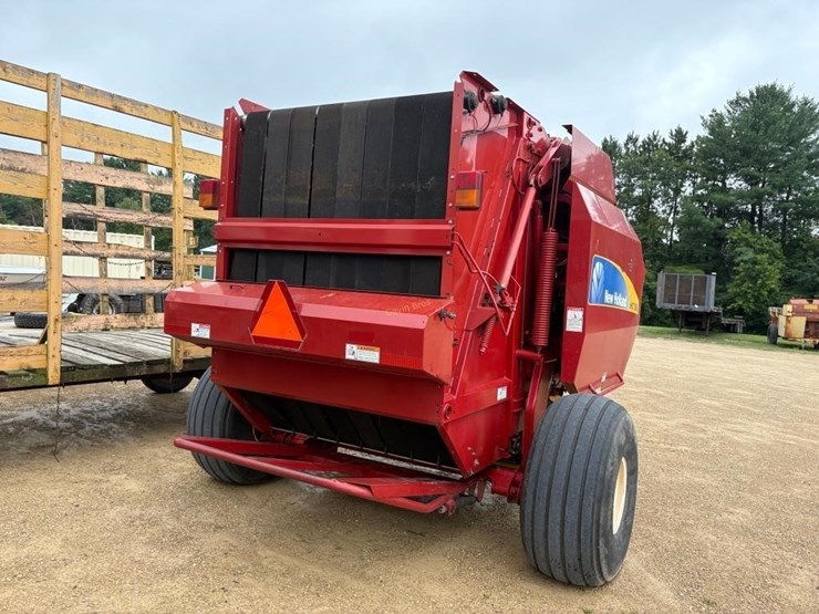 new-holland-br7090-image-2