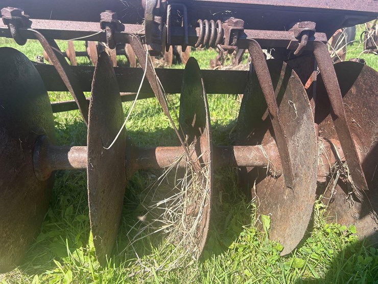 john-deere-8-image-11
