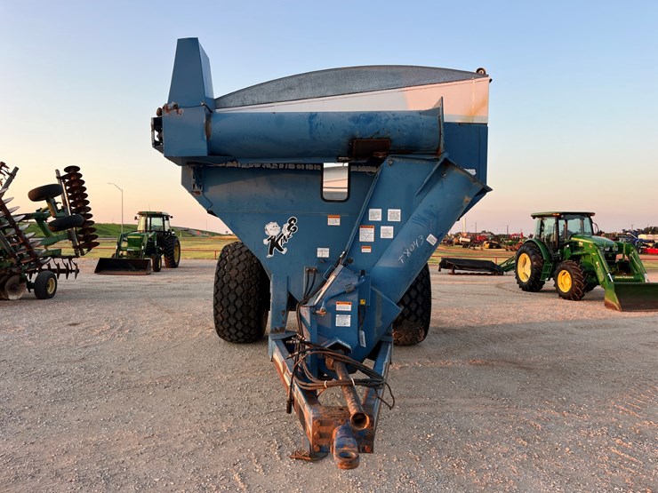 1997-kinze-840-image-3