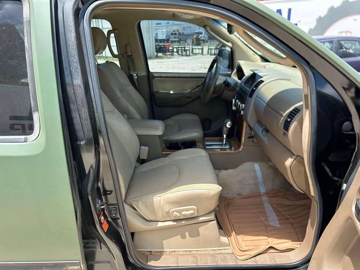 2005-nissan-pathfinder-image-21