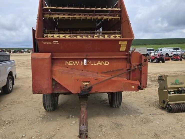 new-holland-8-image-2