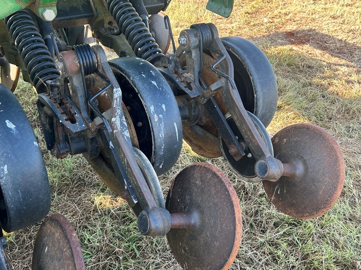 john-deere-1590-image-6