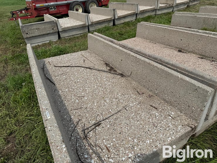 concrete-h-feed-bunks-image-11