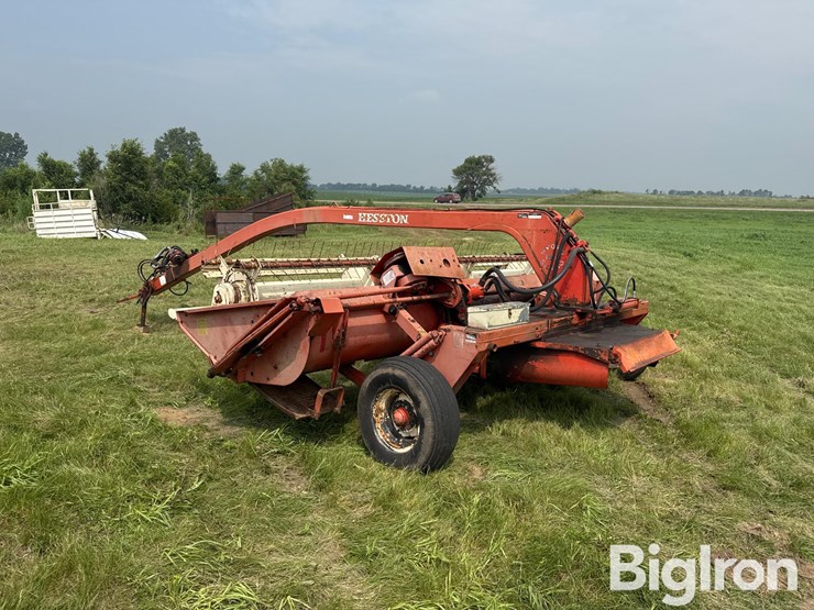 hesston-1014-image-7