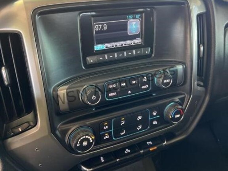 2015-chevrolet-silverado-1500-image-18